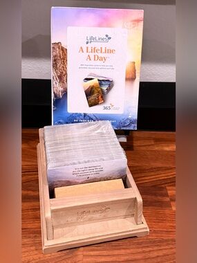 A LifeLine A Day Card Set with Natural Wood Holder - New
